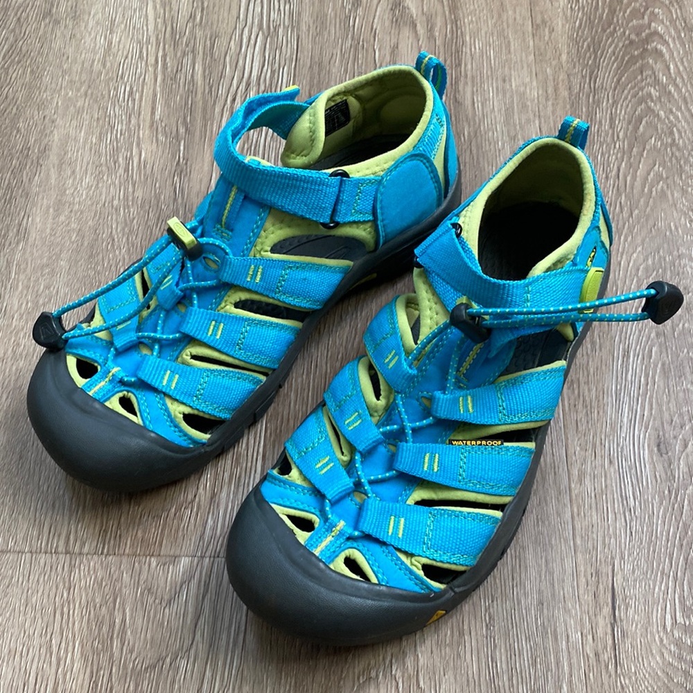 Keen waterproof sandals .